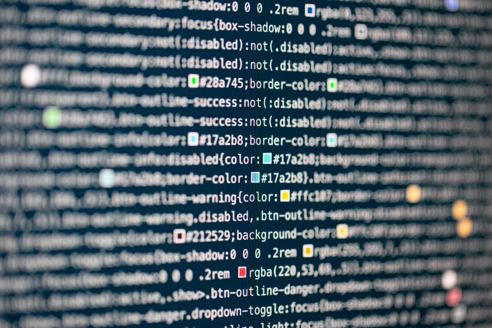 Zhuštěné CSS s třídami tlačítek na monitoru